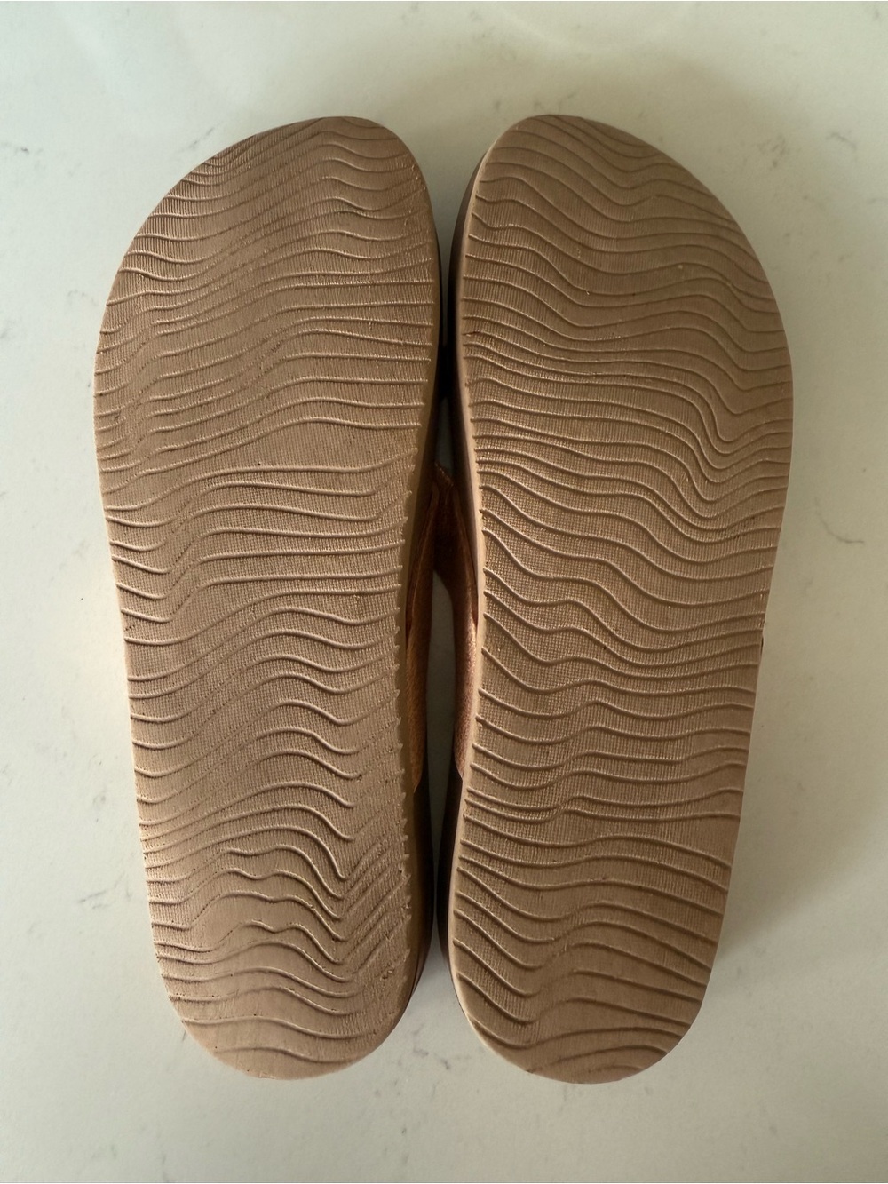 Reef Women’s Cushion Court Flip Flop - Picture 4 of 7